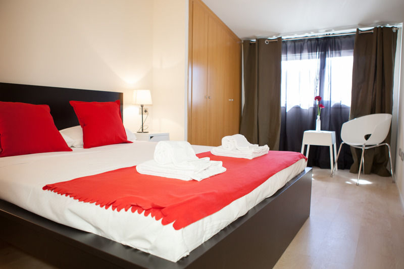 Hulot B&B Valensiya Dış mekan fotoğraf