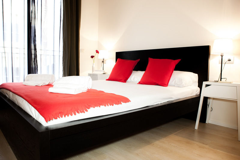 Hulot B&B Valensiya Dış mekan fotoğraf