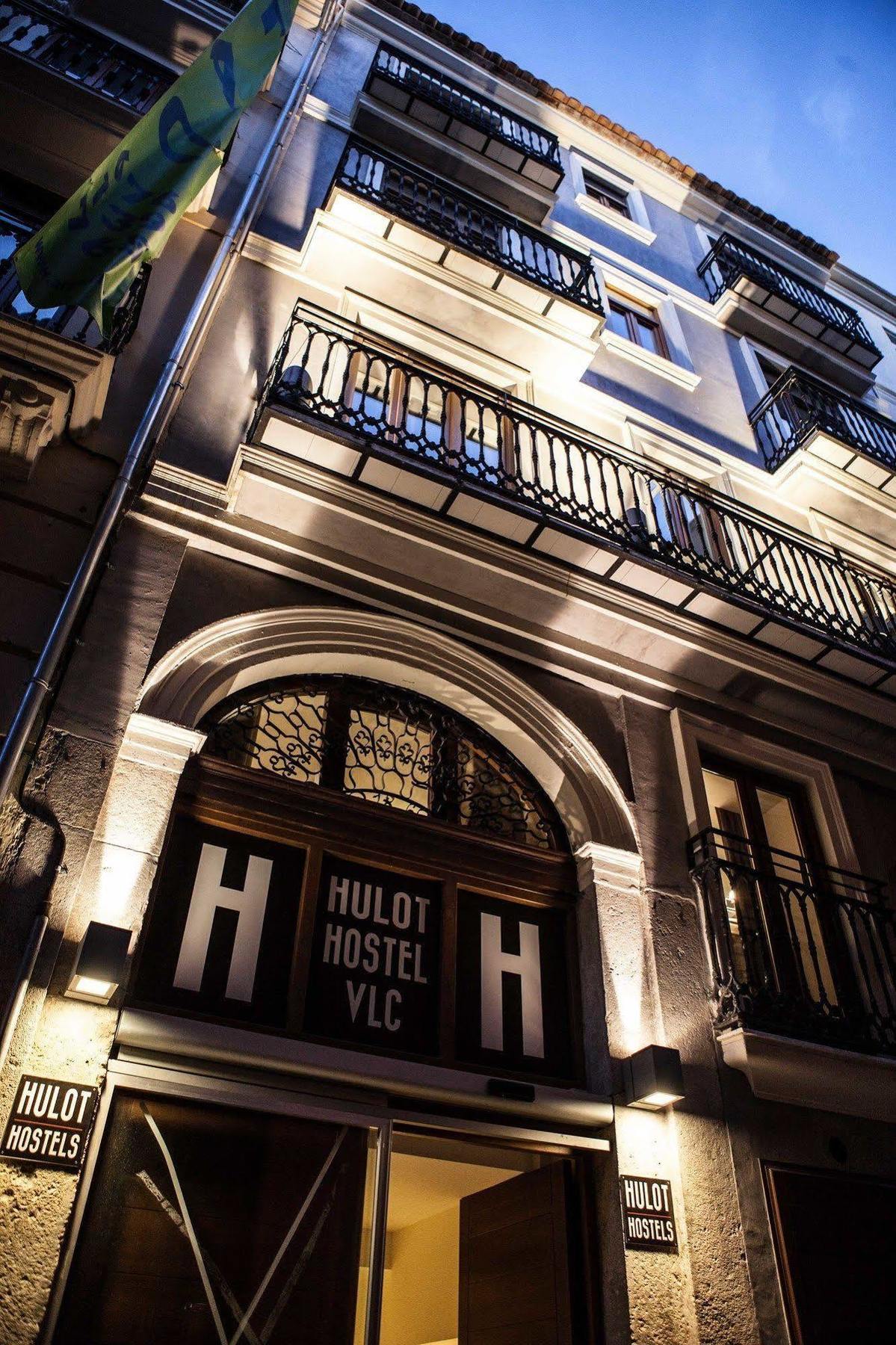 Hulot B&B Valensiya Dış mekan fotoğraf